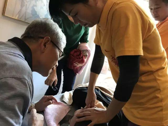 视频+图文丨张钊汉医师莅临佛山原始点公益中心指导工作(佛山平台图文版) 视频+图文丨张钊汉医师莅临佛山原始点公益中心指导工作(佛山平台图文版)