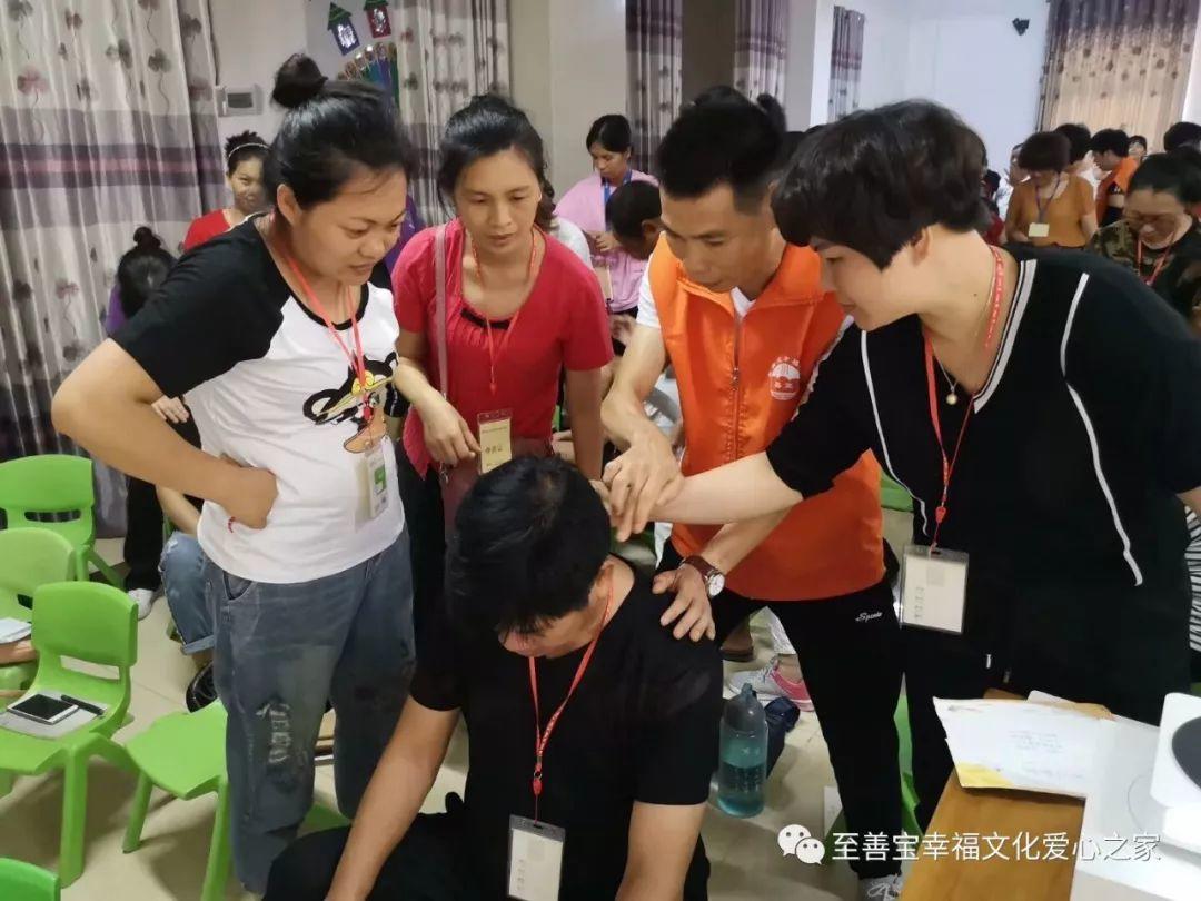 合浦养正国学幼儿园《原始点与传统文化》公益研习班第一期圆满结束 合浦养正国学幼儿园《原始点与传统文化》公益研习班第一期圆满结束