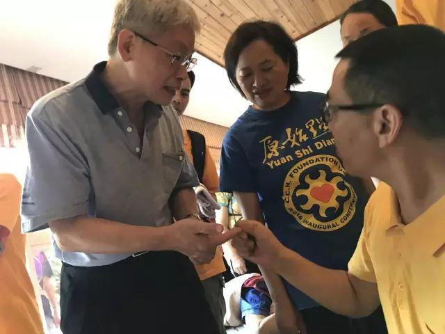 视频+图文丨张钊汉医师莅临佛山原始点公益中心指导工作(佛山平台图文版) 视频+图文丨张钊汉医师莅临佛山原始点公益中心指导工作(佛山平台图文版)