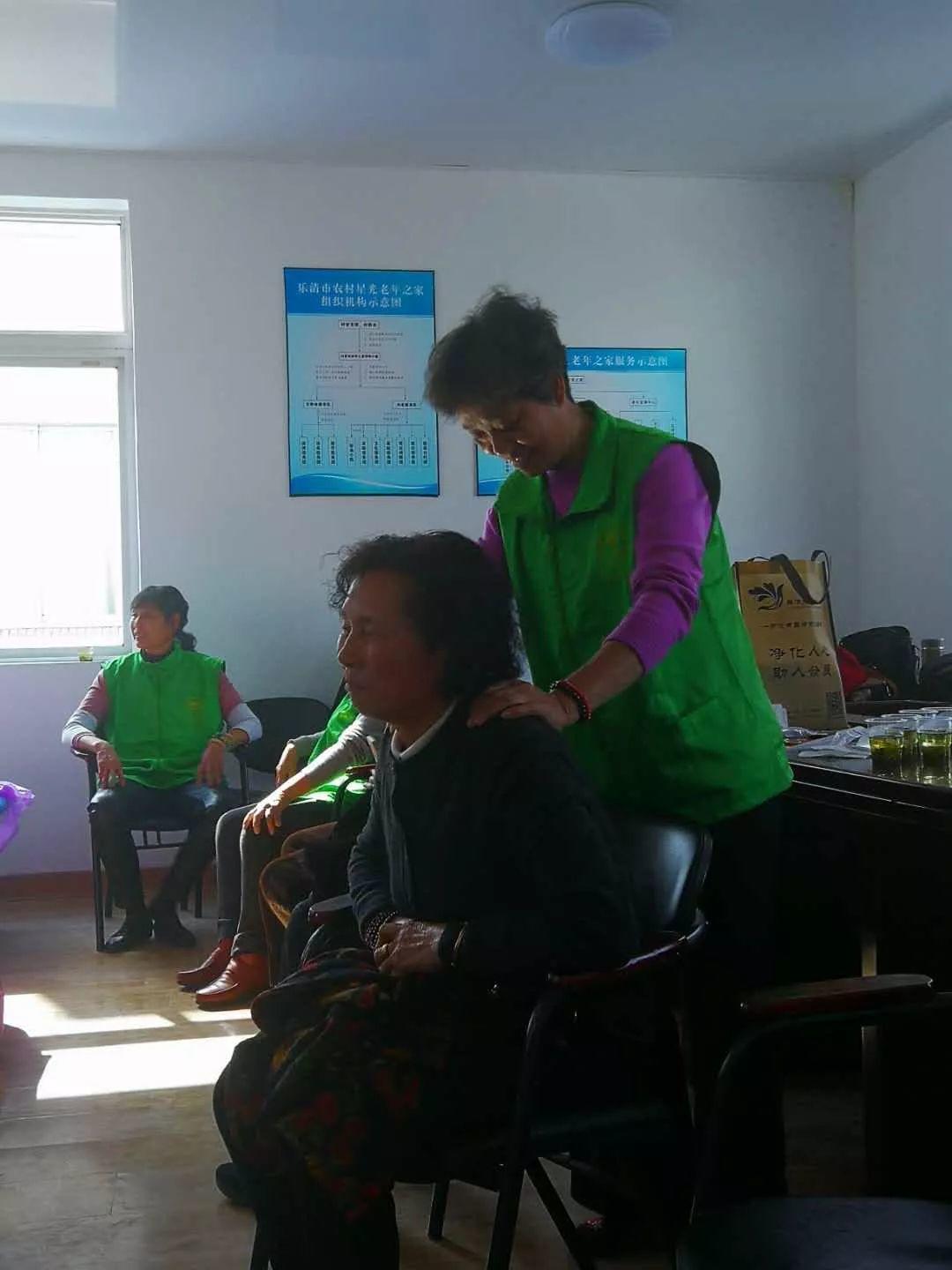 4月份,和谐.原始点志愿者进农村、进社区服务近千人次 4月份,和谐.原始点志愿者进农村、进社区服务近千人次