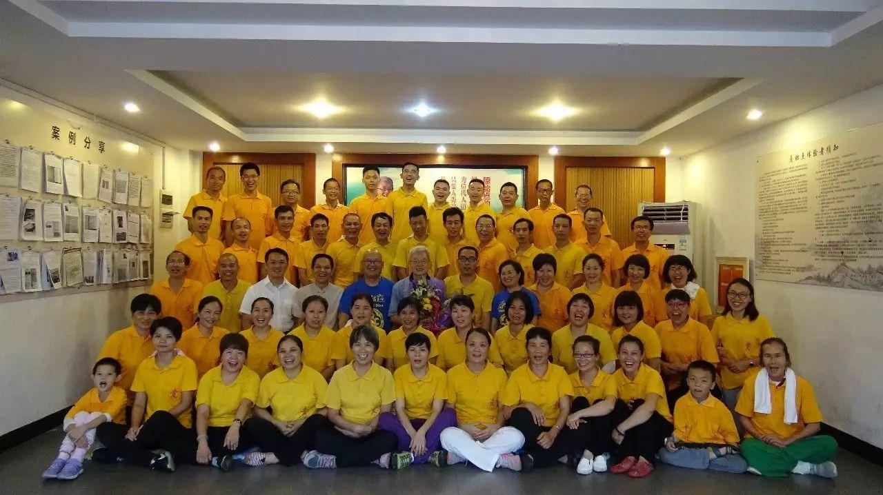 视频+图文丨张钊汉医师莅临佛山原始点公益中心指导工作(佛山平台图文版) 视频+图文丨张钊汉医师莅临佛山原始点公益中心指导工作(佛山平台图文版)