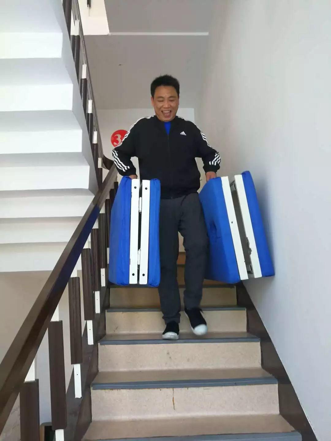 4月份,和谐.原始点志愿者进农村、进社区服务近千人次 4月份,和谐.原始点志愿者进农村、进社区服务近千人次