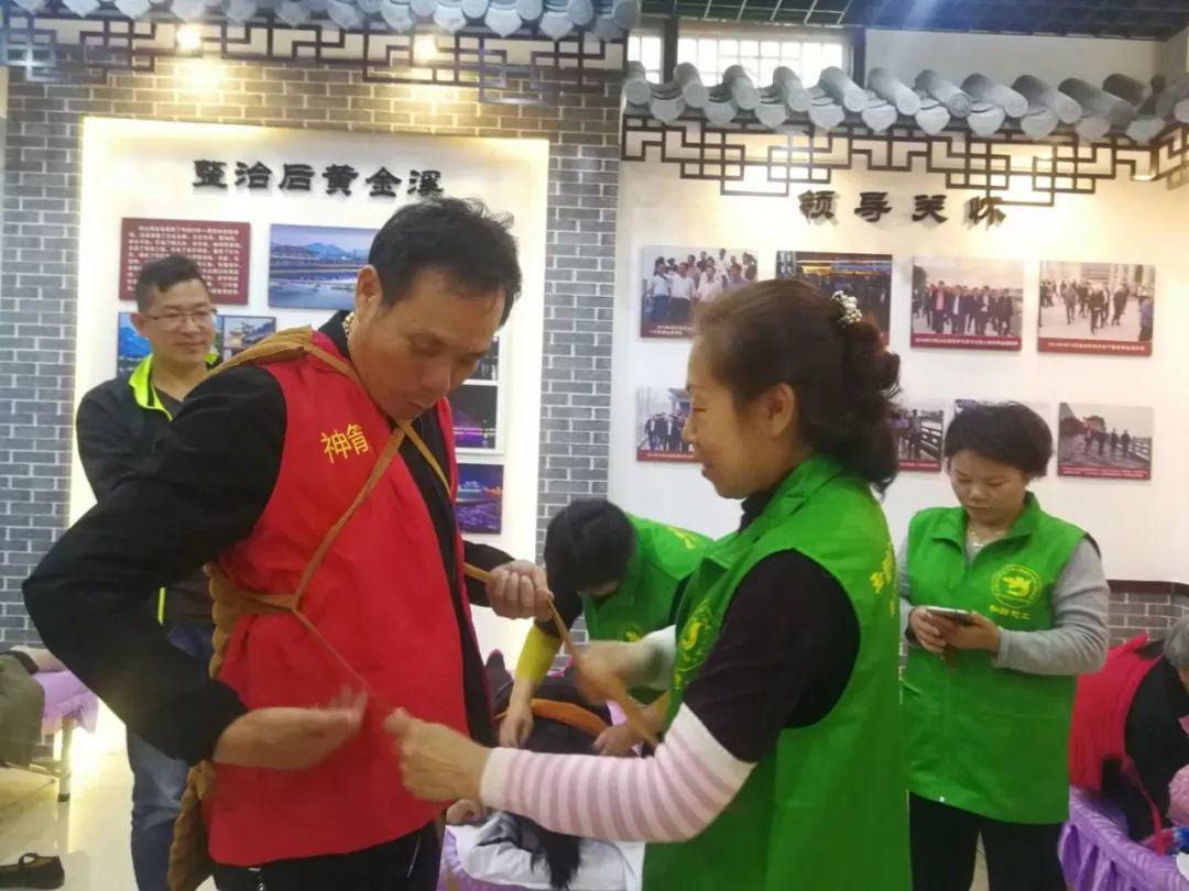 4月份,和谐.原始点志愿者进农村、进社区服务近千人次 4月份,和谐.原始点志愿者进农村、进社区服务近千人次