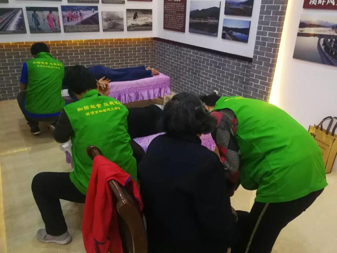 4月份,和谐.原始点志愿者进农村、进社区服务近千人次 4月份,和谐.原始点志愿者进农村、进社区服务近千人次