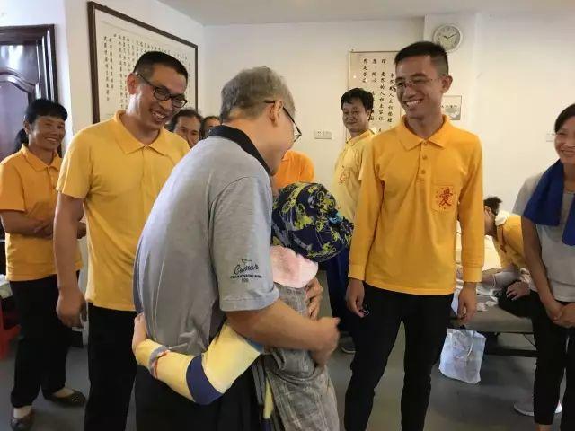 视频+图文丨张钊汉医师莅临佛山原始点公益中心指导工作(佛山平台图文版) 视频+图文丨张钊汉医师莅临佛山原始点公益中心指导工作(佛山平台图文版)