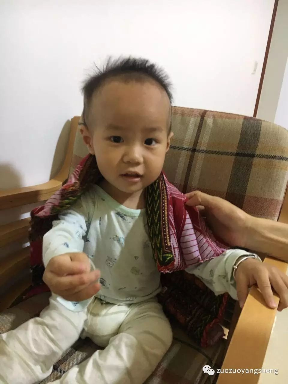 原始点调理幼儿咳嗽后出现严重好转反应