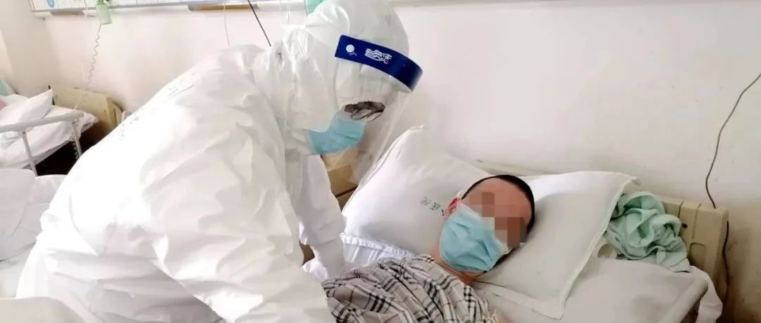 新冠肺炎隔离病房里，临床医生采用姜汁推拿按摩，效果立竿见影！-原始点全球同学网