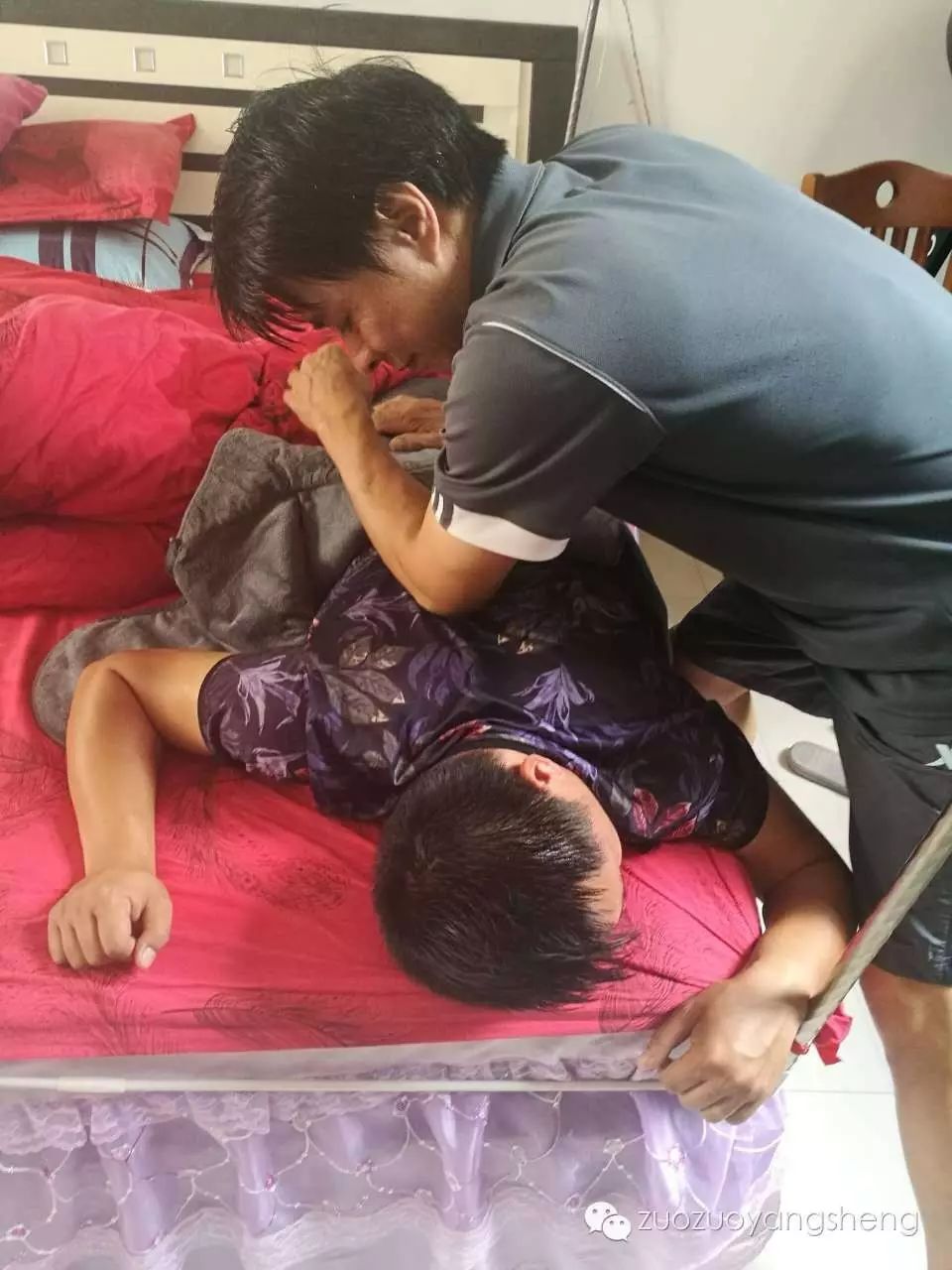 案例分享：原始点调理打吊瓶引起全身僵硬无法动弹的案例-原始点全球同学网