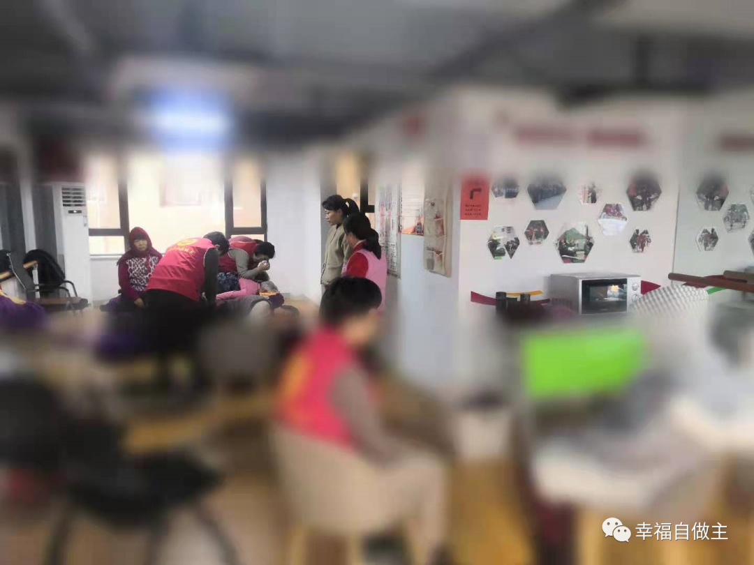 济南公益站分享案例5则:30年腿痛一次按推解决,肺部手术后遗症一个月消除大半。。。 济南公益站分享案例5则:30年腿痛一次按推解决,肺部手术后遗症一个月消除大半。。。