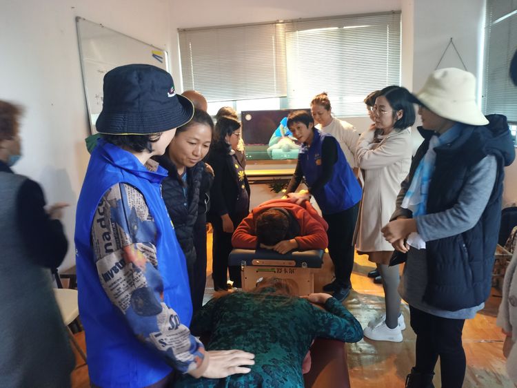 福建厦门嘉莲大厦公益原始点推广点 基础班培训采风2020-12-27 福建厦门嘉莲大厦公益原始点推广点 基础班培训采风2020-12-27