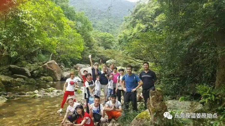 肾结石,输尿管扩张,肾轻度积水 肾结石,输尿管扩张,肾轻度积水