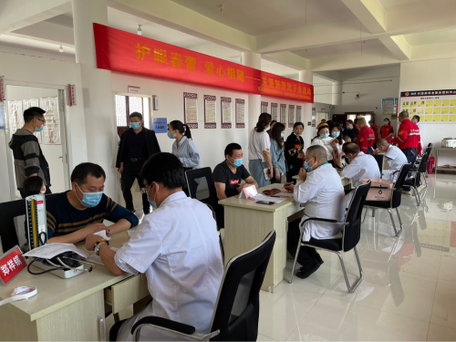 情暖新居民： 乐清市开展送医送药关爱新居民活动