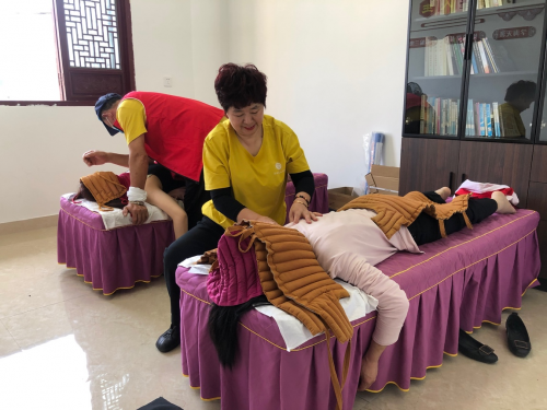 情暖新居民： 乐清市开展送医送药关爱新居民活动