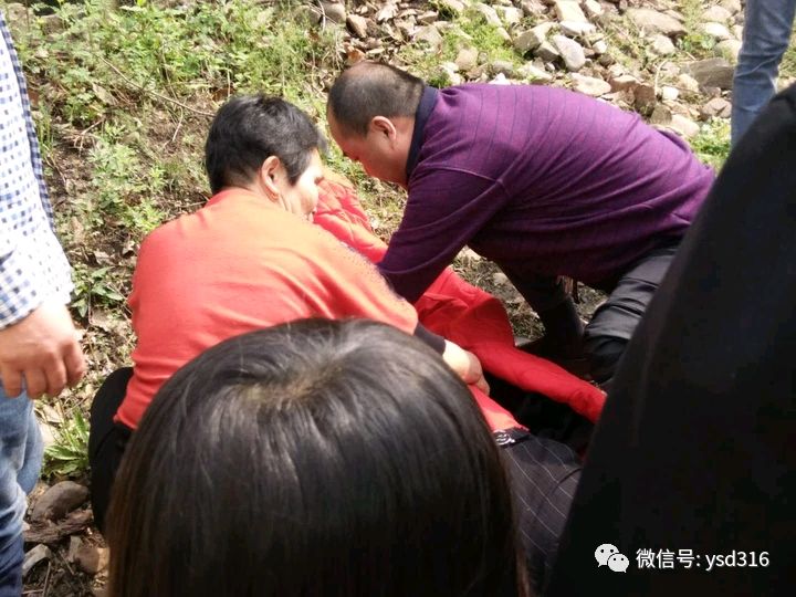 原始点案例——女士开车落水急救案例！