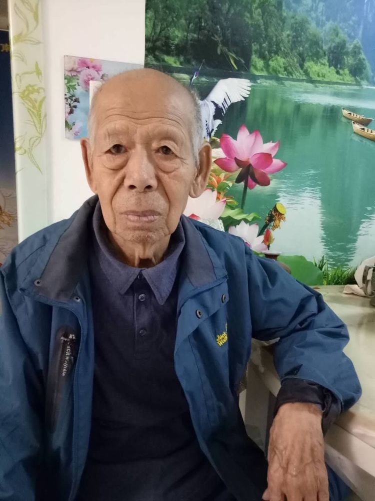 82岁老人车祸康复案例-硬膜撕裂伤、硬膜下水肿，双侧胸腔积液，坠积性肺炎，耻骨联合骨折，全身多处血肿、软组织损伤，低蛋白及贫血。