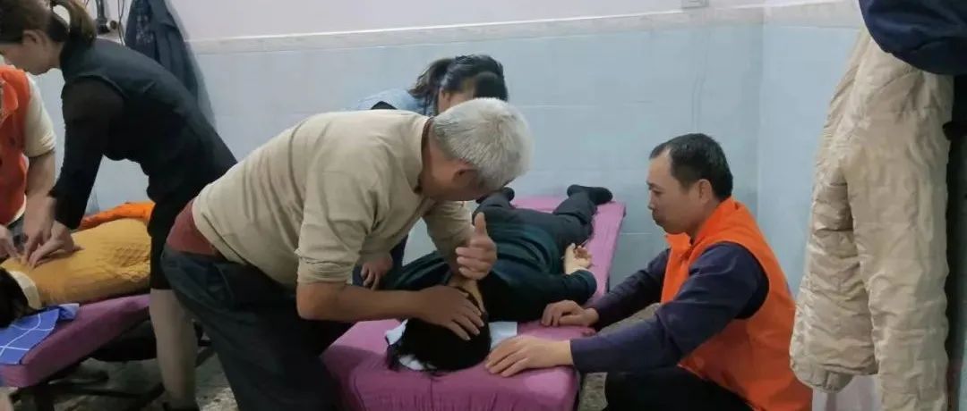 睡不好、颈椎增生、严重肩周炎、上胸疼痛案例-原始点全球同学网