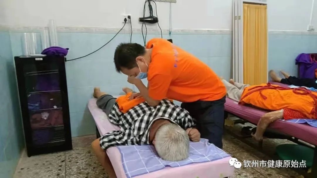 睡不好、颈椎增生、严重肩周炎、上胸疼痛案例 睡不好、颈椎增生、严重肩周炎、上胸疼痛案例