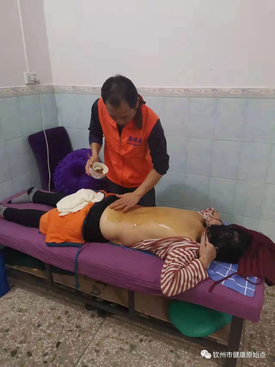 庆钦州市健康原始点成立一周年 庆钦州市健康原始点成立一周年