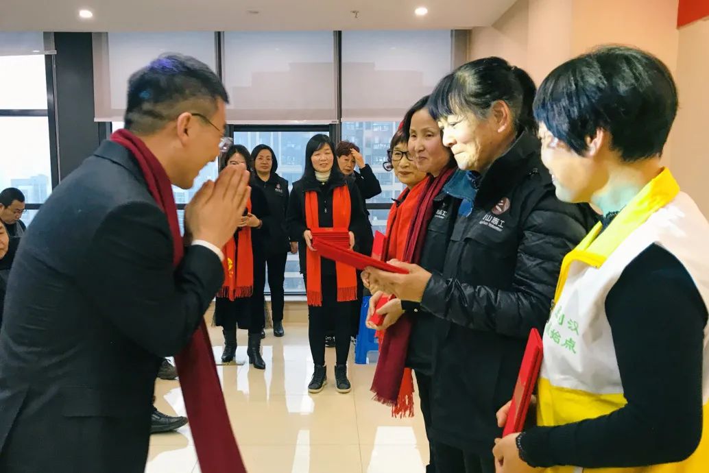 灵山志工原始点第五期培训班结束仪式暨年度总结会圆满落幕! 灵山志工原始点第五期培训班结束仪式暨年度总结会圆满落幕!