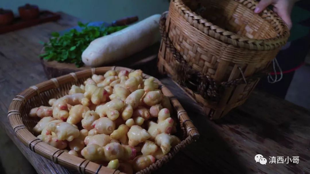 四季调料(二):生姜,早上三片姜,赛过喝参汤 四季调料(二):生姜,早上三片姜,赛过喝参汤